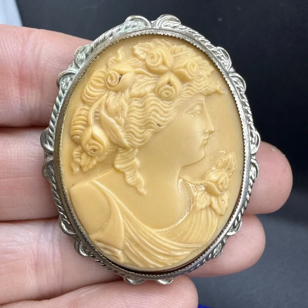 cameo welcome my